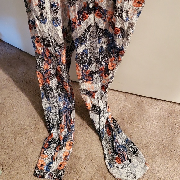 Patterned pants - Picture 2 of 3